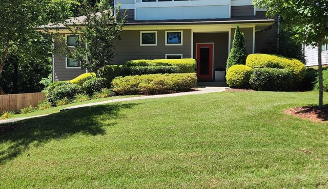 STUNNING 3 Bed + 3.5 Bath Home/Available for East Lake Golf Club 2026 PGA Tour