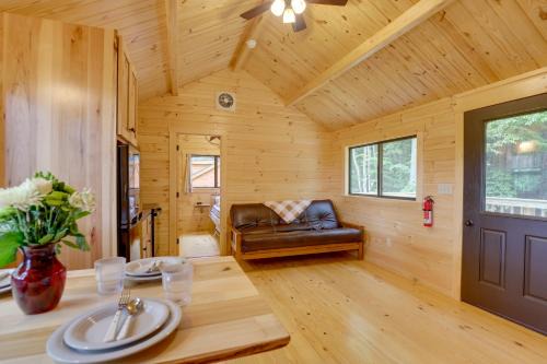 Stunning Views! 3-Cabin Retreat on 400-Acre Farm