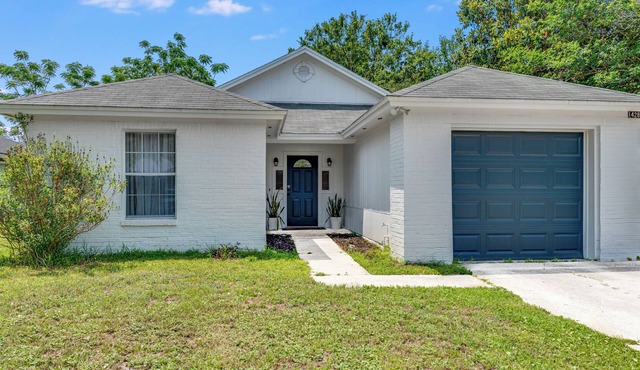Stylish Retreat Near Beaches & Attractions - Private, Clean, Comfortable