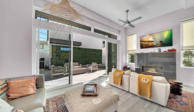 T's Trestles Shred Chalet