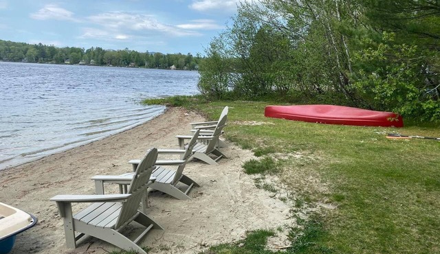 The Farm @ Worthley Pond, Farmhouse, Private Beach, hot tub, sauna