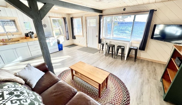 The Hideout Cabin | Steps to the Beach