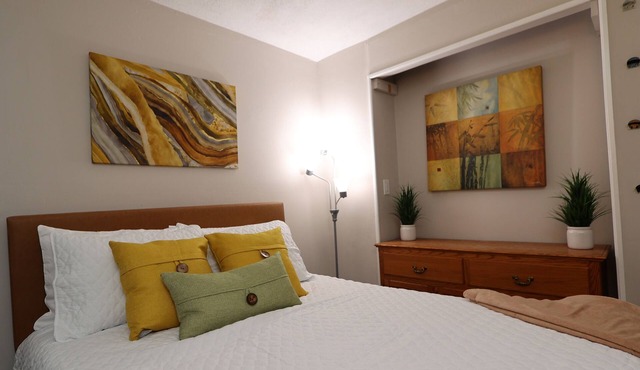 The Manor at Corn Hill: A spacious 6BR house in historic downtown Rochester