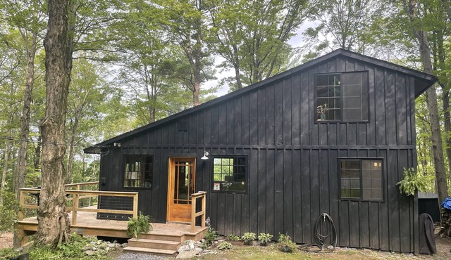 The Upstate Cabin: A secluded getaway in the woods