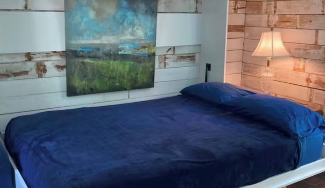 Tiny house 5 minutes near Kemah boardwalk!