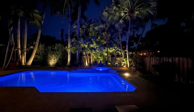 Tropical Pool Home · 5 Min to Hollywood Beach