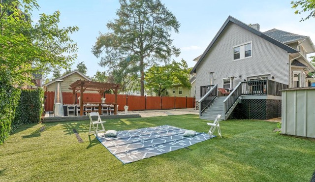 Tudor Luxury 15 Minutes From Downtown Philadelphia