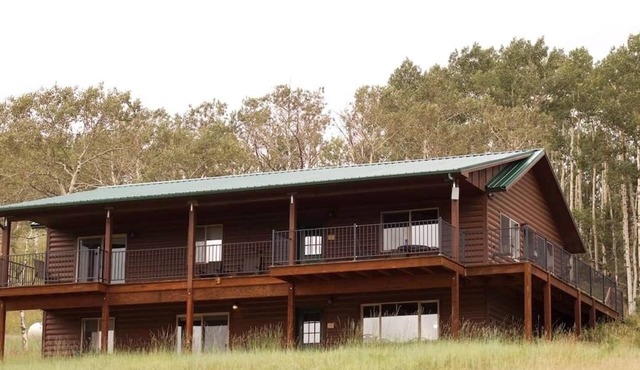 *Upper* Aspen Lakehouse Cabin at Skagway Reservoir