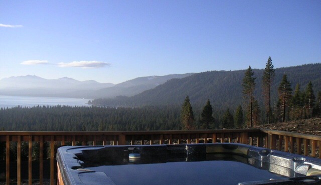 Villa Tahoelakken Beach Access! Pets Allowed Hot Tub Lake Views!