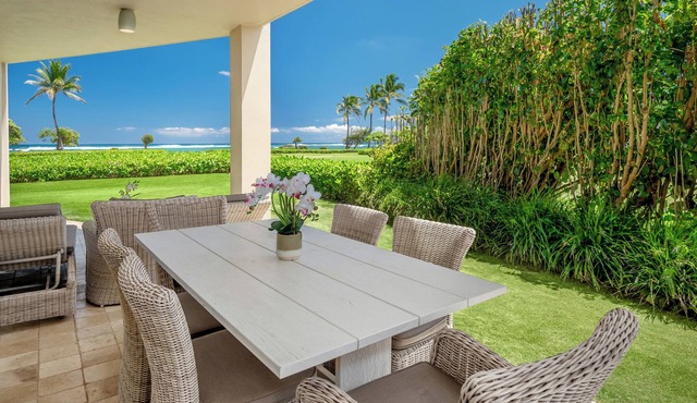 Waipouli Beach Resort G101 Oceanfront 2 BD 3 BA