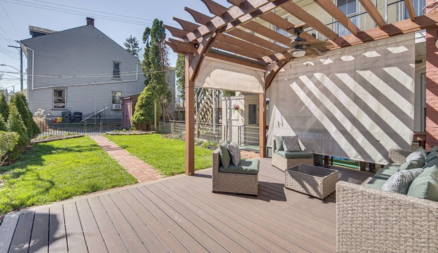 Walk to Dtwn & Rail Trail: Family Home in Lebanon