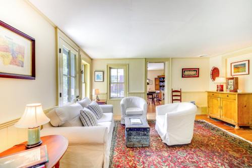 Warren Vacation Rental ~ 3 Mi to Sugarbush Resort!