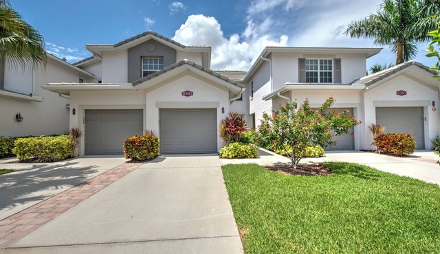 Whisper Trace at Fiddlers Creek - 2 Bedroom Coach Home.