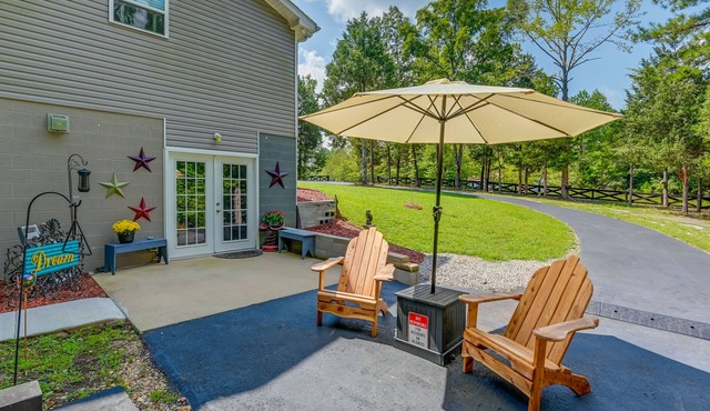 White Bluff Rental w/ Seasonal Pool & Fire Pit!