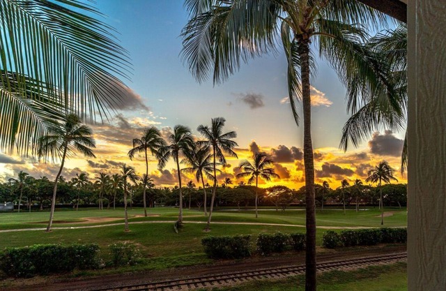 (10864) 3 Bed, 2 Bath Home in on the 11th Fairway of the Ko Olina Golf Course