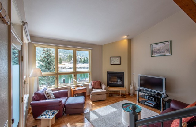 A 2-bedroom, 2-bathroom Townhouse in Copper Mountain's East Village