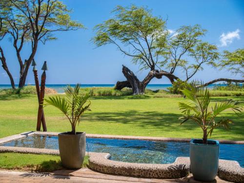 Aloha Aku Bamboo2 Suite - A Serene Retreat by the Shore