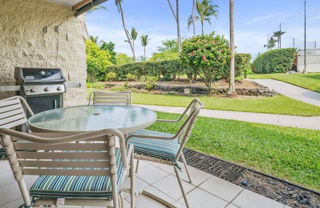 Garden Condo w/ Golf Nearby, Private BBQ on Lanai, 5min to Kahalu'u Beach