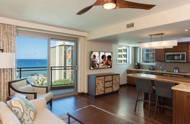 Grand Islander – 2 Bedroom OceanView