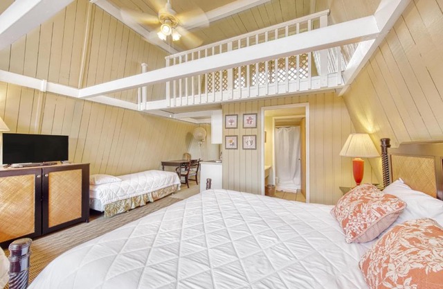 Hotel Molokai 201