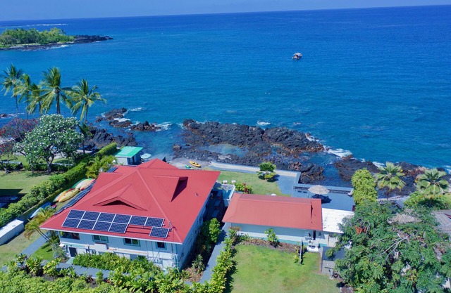 Lawai'a Sea Lodge Cottage - Ocean Front - Hosted - KAYAKS INCLUDED