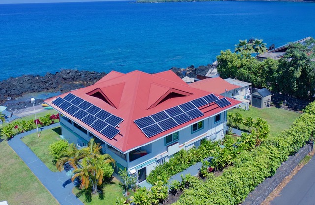 Lawai'a Sea Lodge Downstairs - Ocean Front - Hosted - KAYAKS INCLUDED
