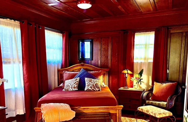 Aloha Boutique Hotel 
