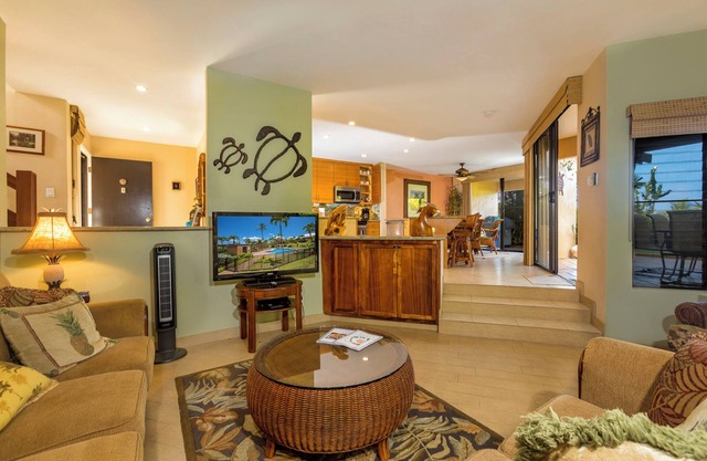 Wailea Ekahi #53-C Hawaiian Beachfront, AC throughout, Easy Pool Access, Wifi