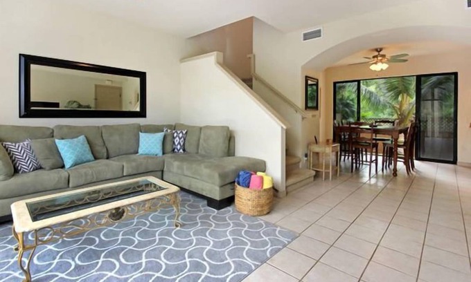 Napili Condo | 266 m² Condo ∙ 6 bedrooms ∙ 16 guests