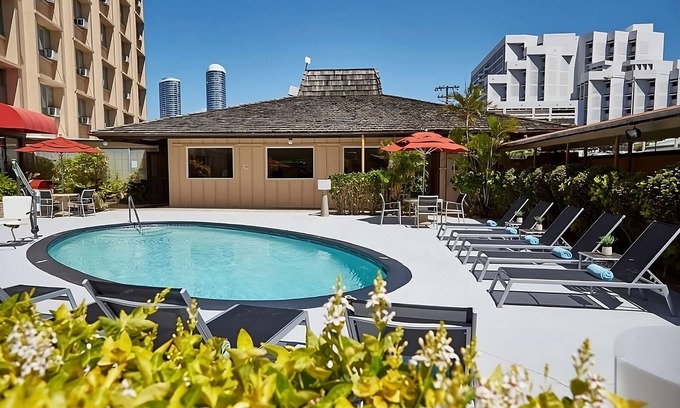 Ala Moana House | 3 Sleek Units in the Heart of Hawaii! Onsite Pool, Pet-Friendly Property