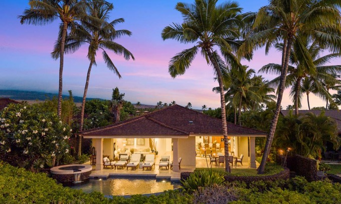 Kaupulehu House | 307 m² House ∙ 4 bedrooms ∙ 8 guests