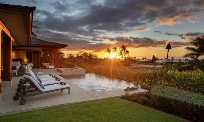 Kaupulehu House | 314 m² House ∙ 4 bedrooms ∙ 8 guests