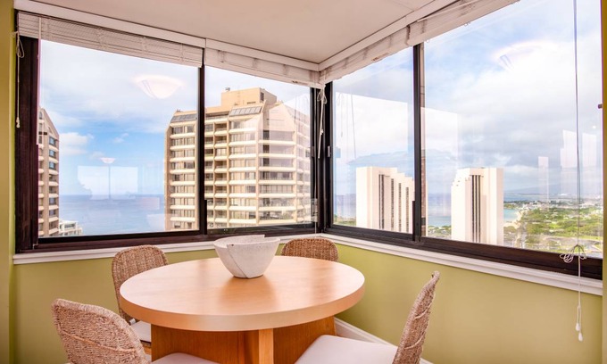 Waikiki Apartment | 89 m² Apartment ∙ 2 bedrooms ∙ 4 guests