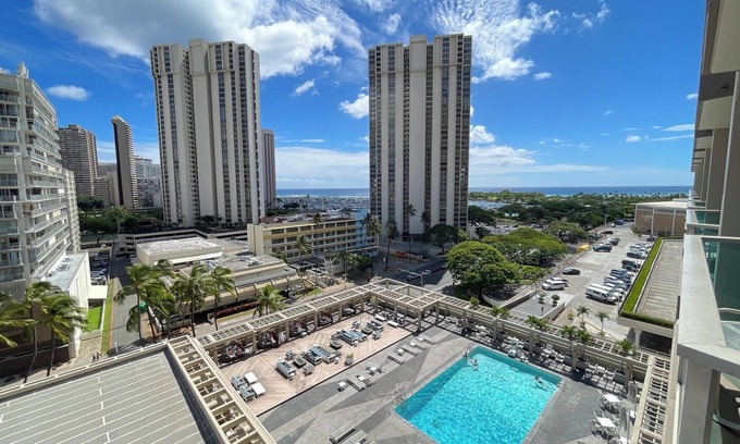Ala Moana House | Ala Moana Hotel @10Fl Partial Ocean 2Beds /4person