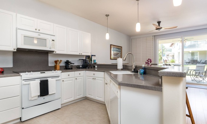 Ko Olina House | Contemporary 3 Bed, 3 Bath Townhome in Ko Olina Kai Golf Estates.
