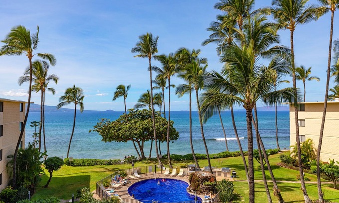Maalaea Condo | Exquisite Oceanfront Remodel ★ Top Floor, Corner Unit ★ Amazing Views!