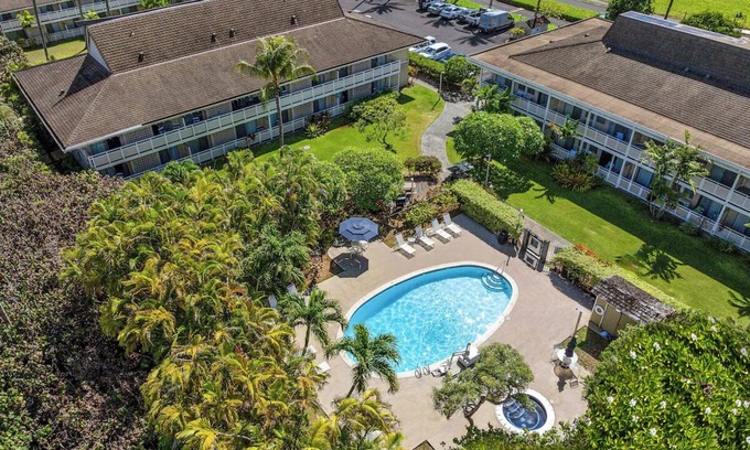 Wailua Apartment | Garden Island Escape! Perfect Vacation | Onsite Pool + Hot Tub