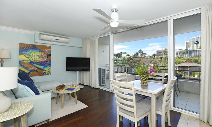 Waikiki Condo | Heart of Waikiki! Lower Floor! Great Location! Washlet, AC, Wi-Fi, Kitchen!