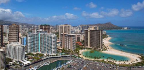 Waikiki Apartment | Ilikai Hotel & Luxury Suites