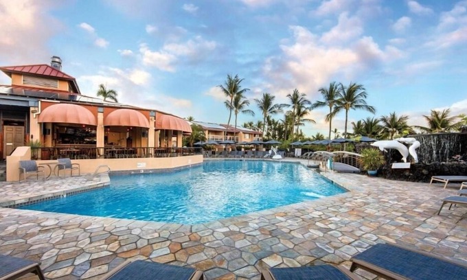 Kahaluu-Keauhou Hotel | Kona Coast Modern 1BR Living with Tennis Court
