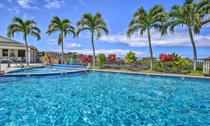 Kahaluu Bay House | Kona Townhome w/Lanai & Resort Amenities!