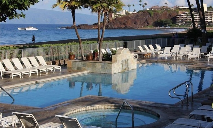 Kaanapali Condo | Luxurious Courtyard Garden Condo Perfect for Children and Family!