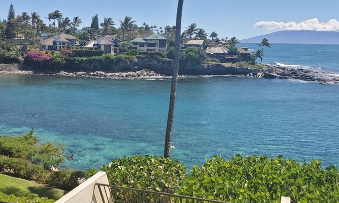 Napili Condo | Ocean Front Napili Point C20 Amazing View A/C Freshly Remodeled for 2025!