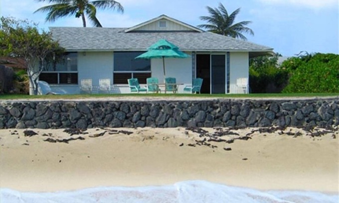 Ewa Beach House | Private Beach House, outside seating, BBQ, Wi-fi. Questions-just ask Karen.