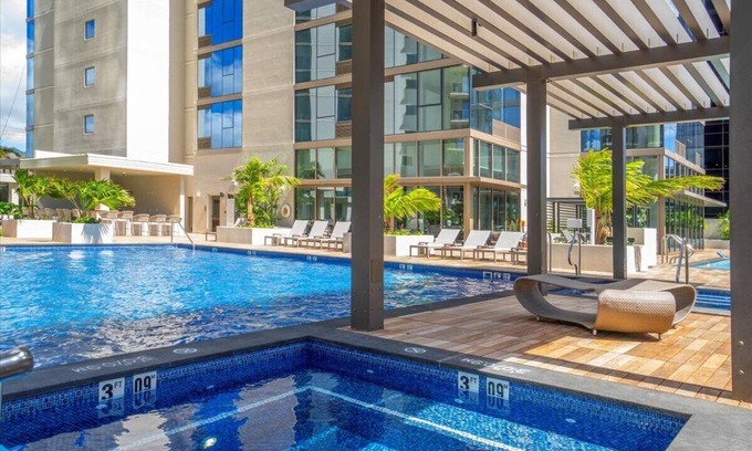 Ala Moana Condo | Sky Ala Moana 2307: 1 BR, 1 BA Condominium in Honolulu, Sleeps 4