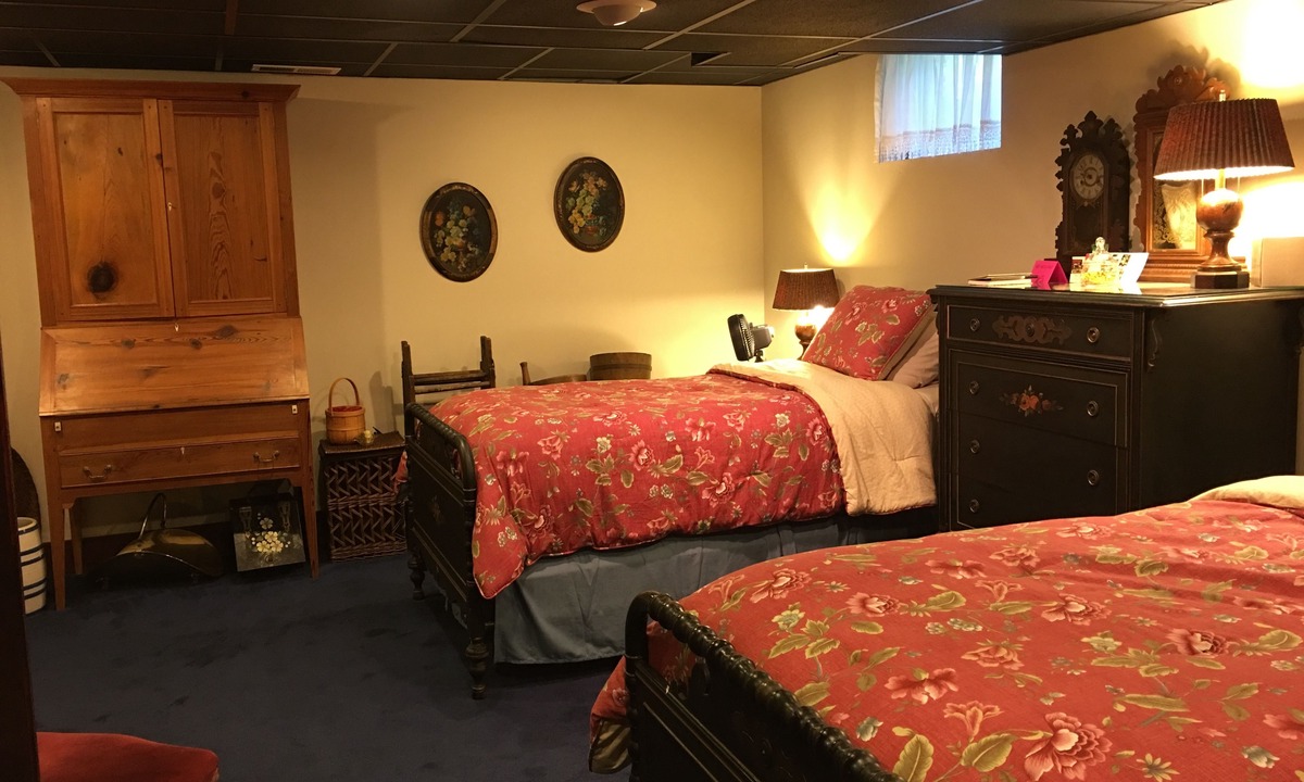 Marshall Bed & Breakfast | The Ashe Farm Bed & Breakfast