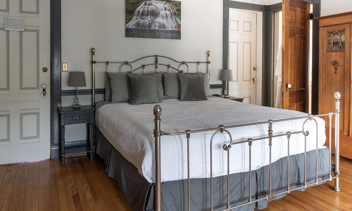 Ithaca Bed & Breakfast | William Henry Miller Inn