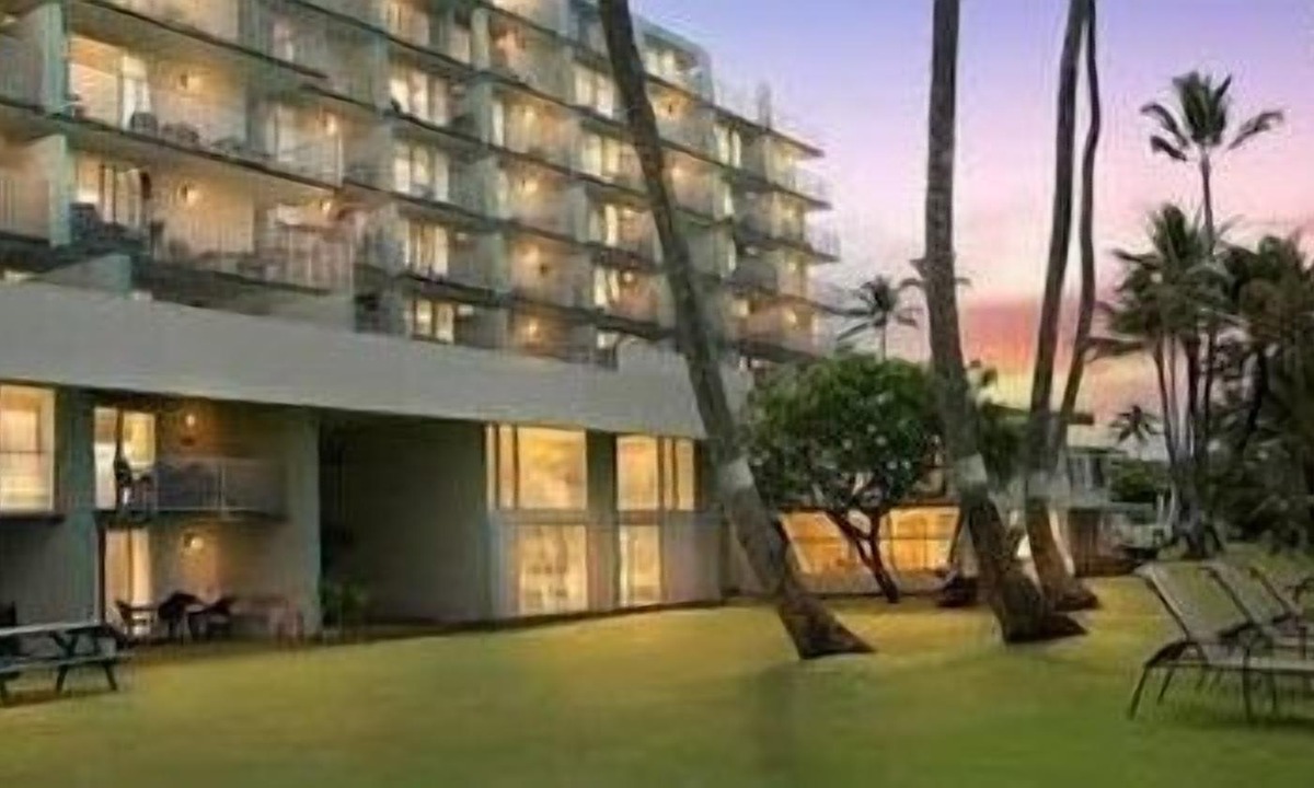 Punaluu Condo | Beachfront Condo with Amazing View