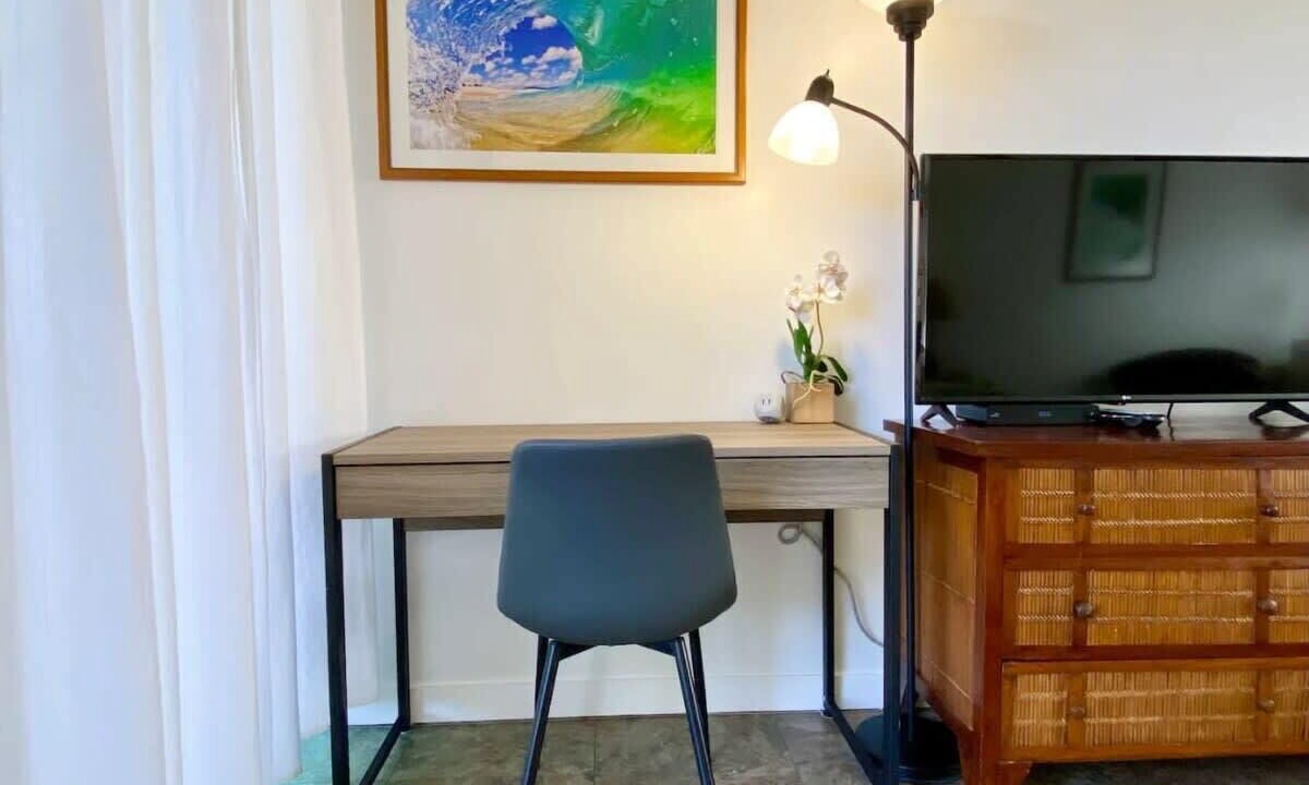 Diamond Head - Kapahulu - St. Louis Condo | @ Marbella Lane - Breezy Studio@Diamond Head Beach Hotel