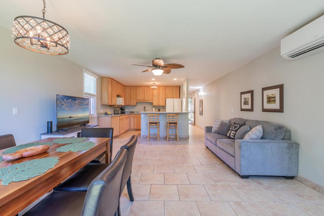 Kahuku Apartment | Plumeria Tree Hale - Golf Course View - Sleeps 4